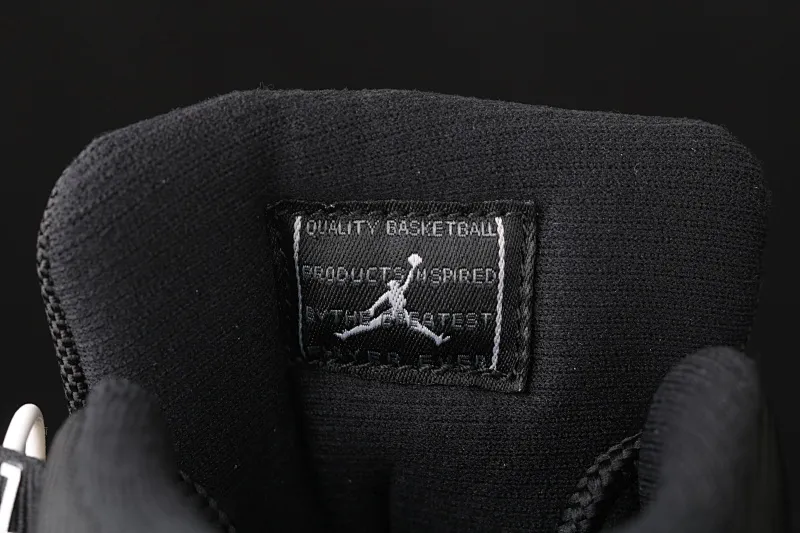 All Categories Air Jordan Jordan Series Basketball Shoes Air Jordan 11 J Edition Air Jordan 11 "25th Anniversary" AJ11 Joe 11 Devil II Genuine Standard Real Carbon CT8012-011